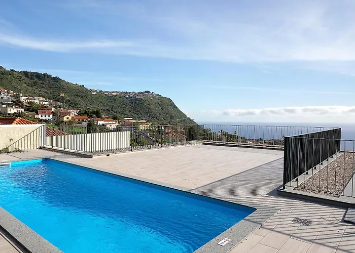 Marco 4 Seasons- Summer Daire Arco da Calheta (Madeira)